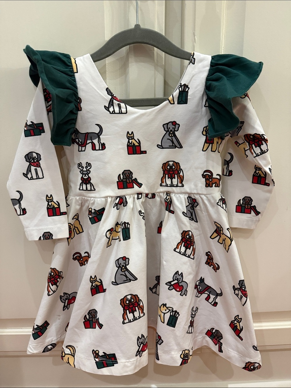 Monica + Andy Dog Holiday Print Long Sleeve Dress w/ Dark Green Ruffle Shoulder